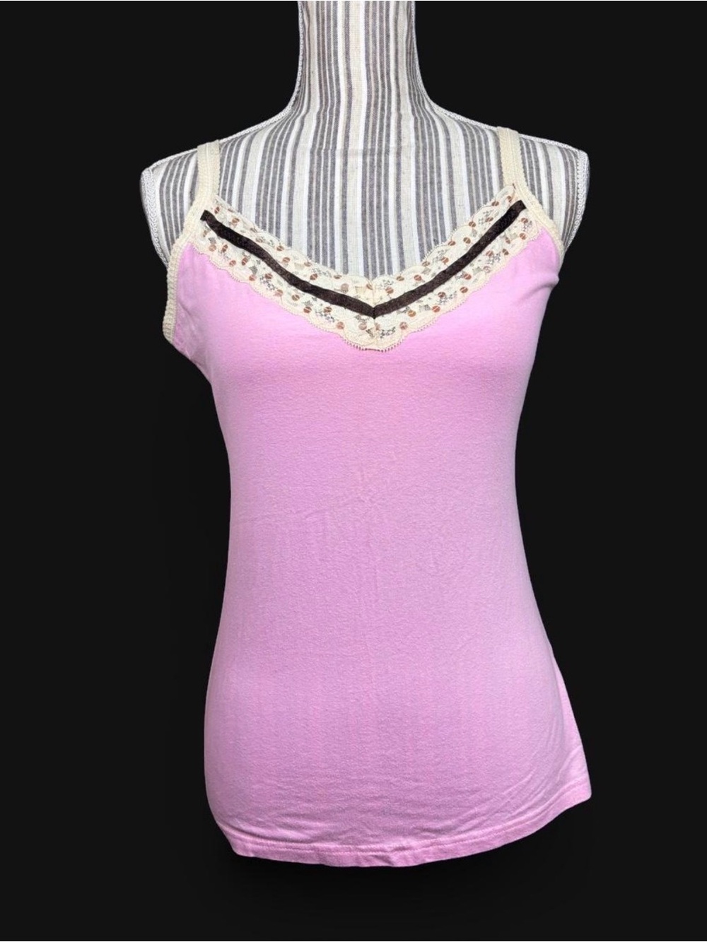 Early Y2K energie brand pink camisole with lace trim